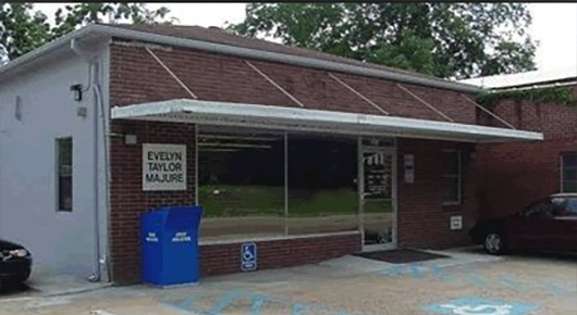 Evelyn Taylor Majure Library building